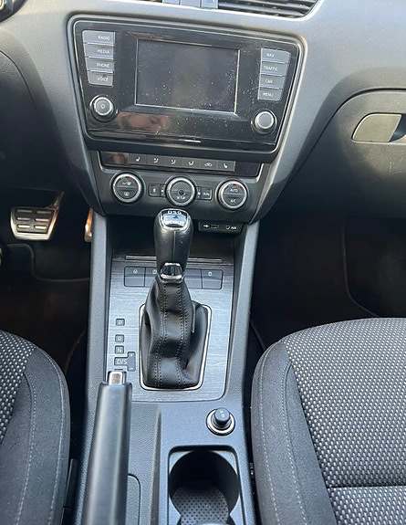 Skoda Octavia Scout 7 of 9