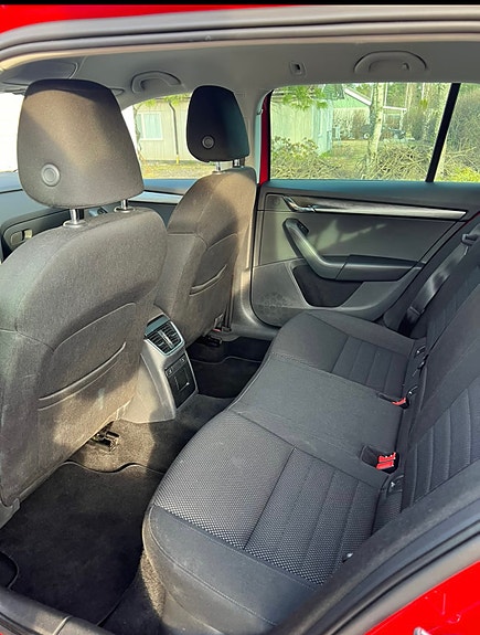 Skoda Octavia Scout 8 of 9