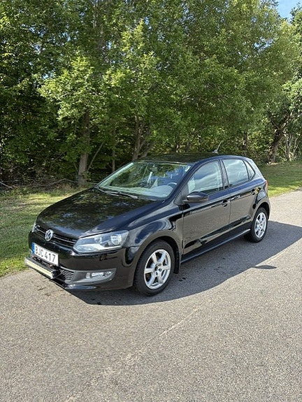 Volkswagen Polo 2 of 5