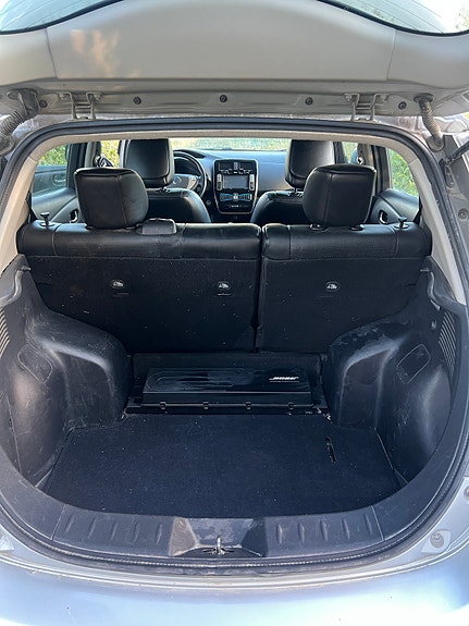 Nissan Leaf 11 of 11