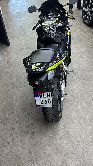 Honda CBR1000RR 4 of 4