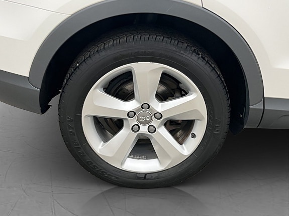 Audi Q3 12 of 29