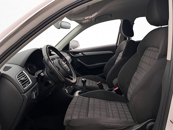 Audi Q3 21 of 29