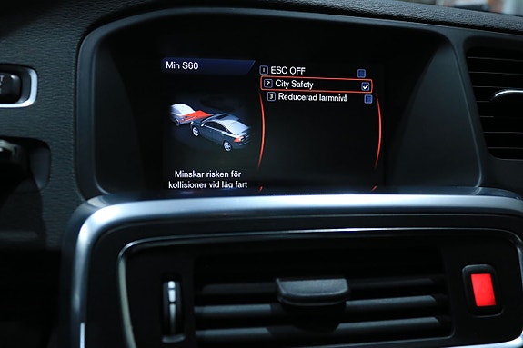Volvo S60 14 of 23
