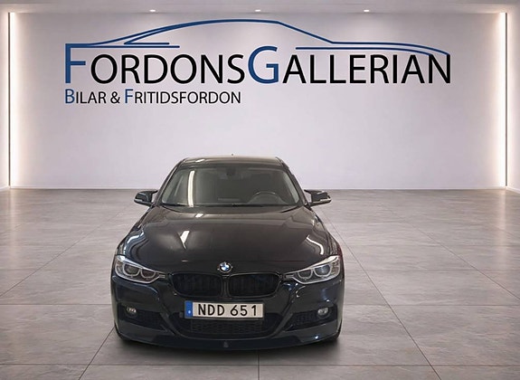 BMW 320d 4 of 14