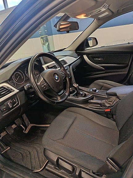 BMW 320d 7 of 14
