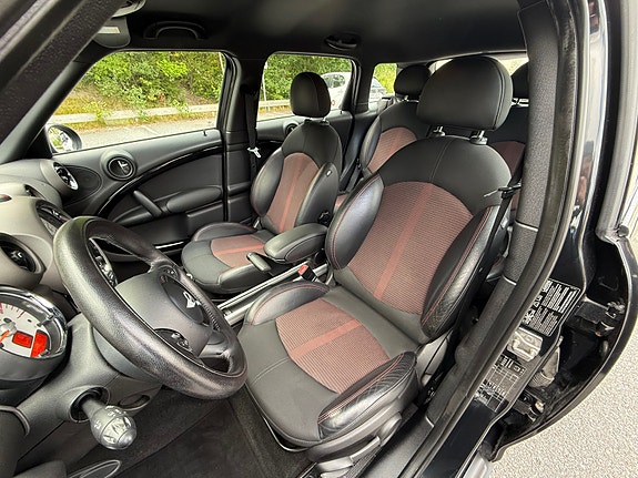 MINI Countryman Cooper D 8 of 17