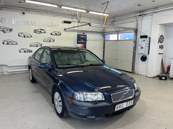 Volvo S80 2 of 10