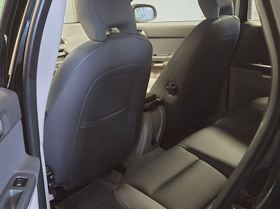 Volvo V50 3 of 8