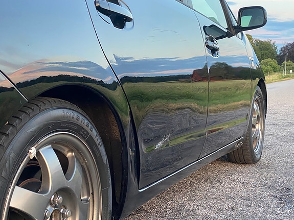 Toyota Prius 7 of 9