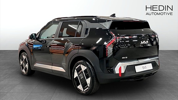 Kia EV3 2 of 9