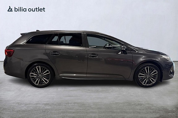 Toyota Avensis 6 of 22