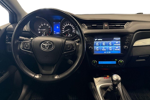 Toyota Avensis 12 of 22
