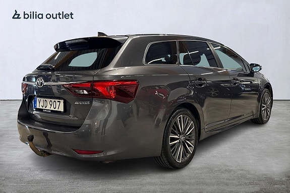 Toyota Avensis 7 of 22