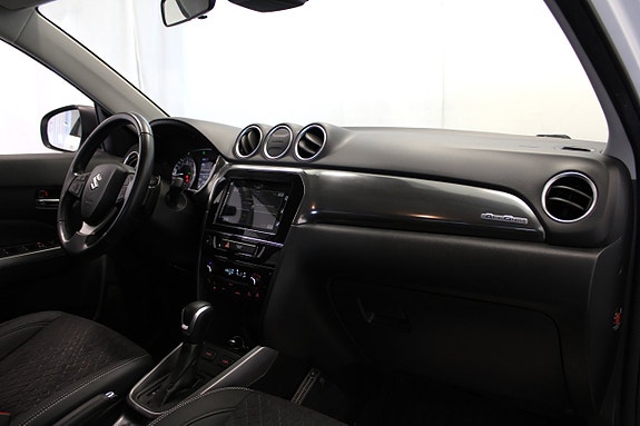 Suzuki Vitara 12 of 24