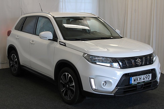 Suzuki Vitara 2 of 24