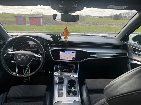 Audi A6 6 of 7