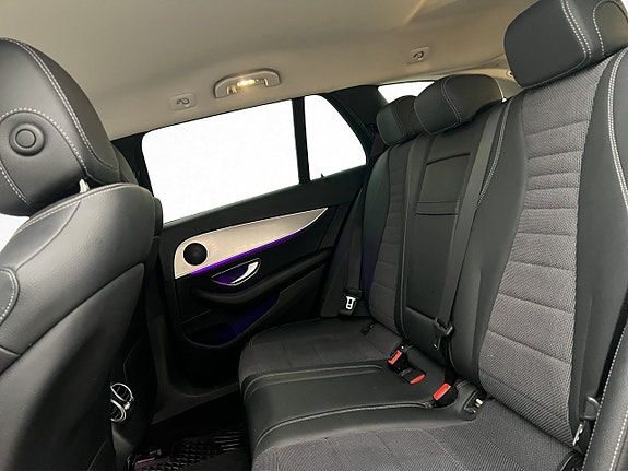 Mercedes-Benz E220 16 of 30