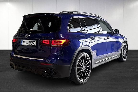 Mercedes-Benz GLB35 4 of 11
