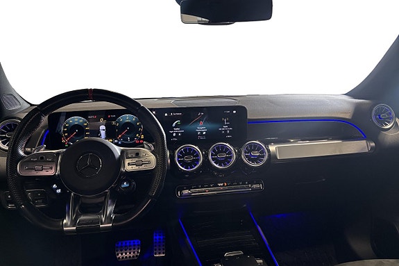 Mercedes-Benz GLB35 8 of 11