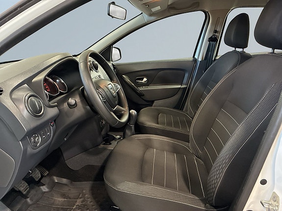 Dacia Sandero 7 of 20