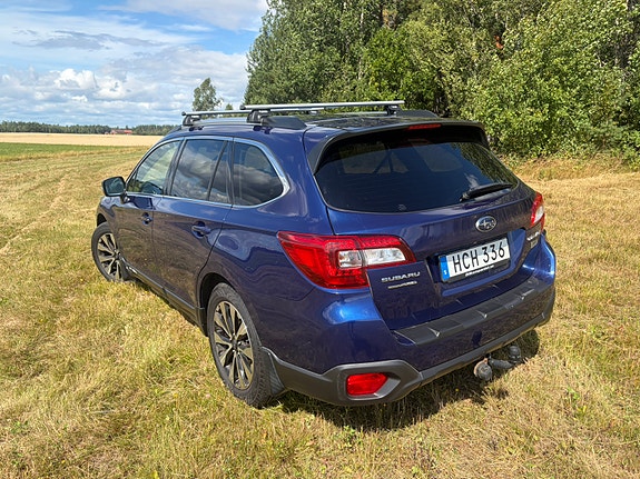 Subaru Outback 3 of 14