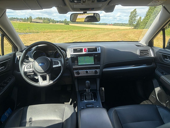 Subaru Outback 7 of 14
