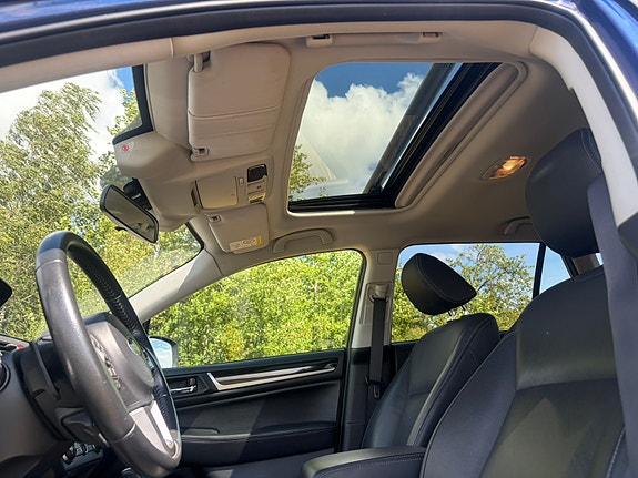 Subaru Outback 8 of 14