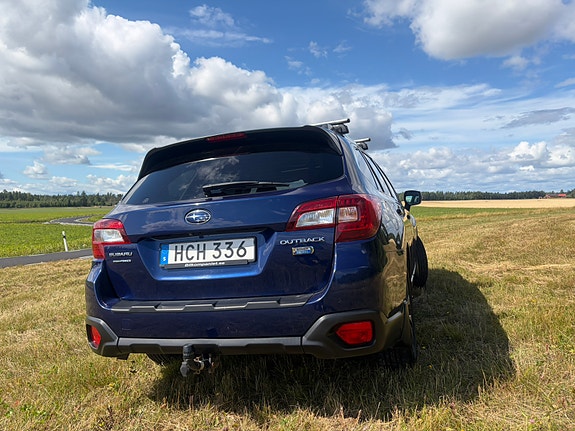 Subaru Outback 4 of 14