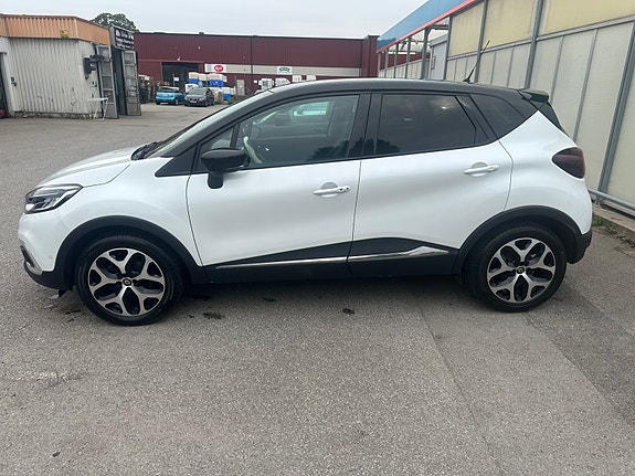 Renault Captur 2 of 5