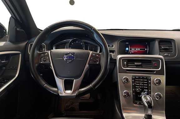 Volvo V60 Cross Country 13 of 25