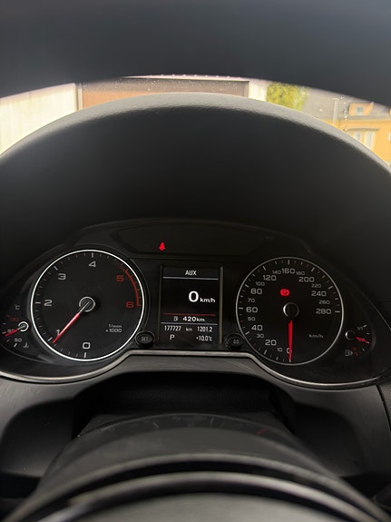 Audi Q5 9 of 12