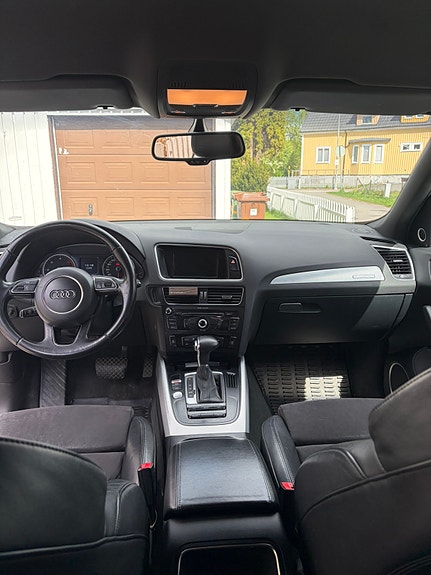 Audi Q5 8 of 12