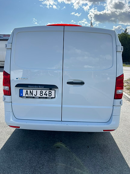 Mercedes-Benz eVito 111 4 of 16
