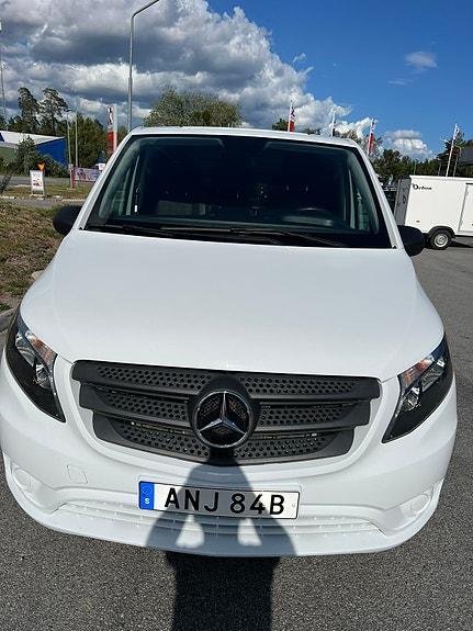 Mercedes-Benz eVito 111 3 of 16