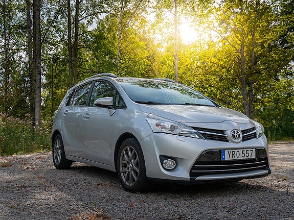 Toyota Verso 2 of 14