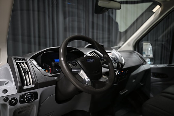 Ford Transit 14 of 25