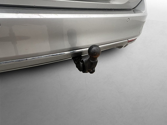 Volkswagen Passat 10 of 30