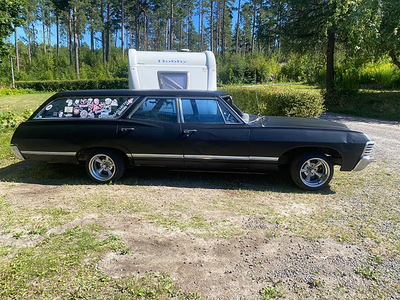 Chevrolet Impala 3 of 3