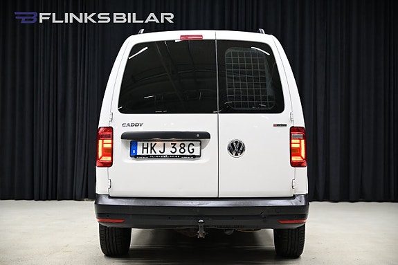 Volkswagen Caddy Maxi 18 of 30