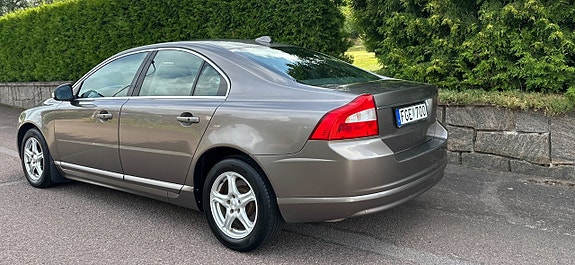Volvo S80 8 of 15
