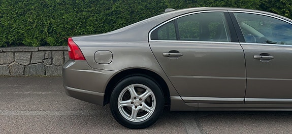Volvo S80 5 of 15