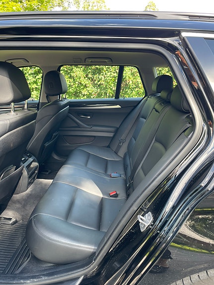 BMW 520d 4 of 8
