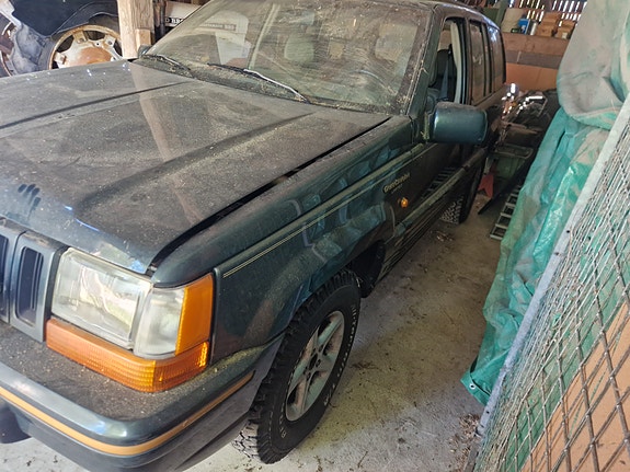 Jeep Grand Cherokee 3 of 11