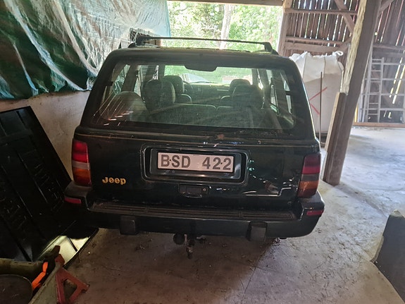 Jeep Grand Cherokee 4 of 11