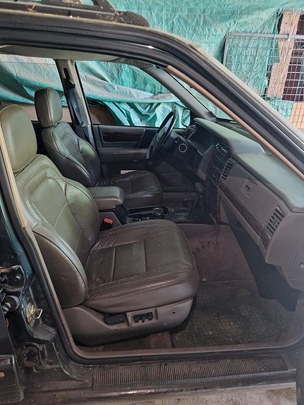 Jeep Grand Cherokee 6 of 11