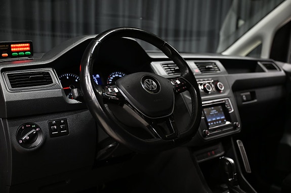 Volkswagen Caddy Maxi 17 of 30