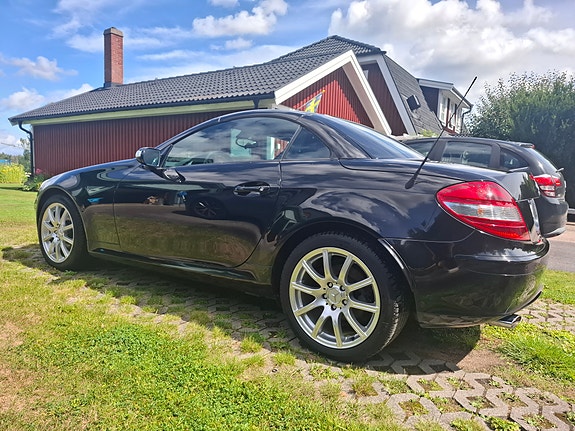Mercedes-Benz SLK280 6 of 8
