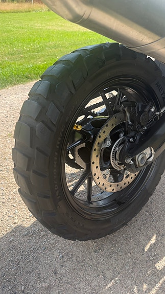BMW F750 GS 3 of 9