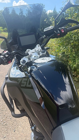 BMW F750 GS 7 of 9